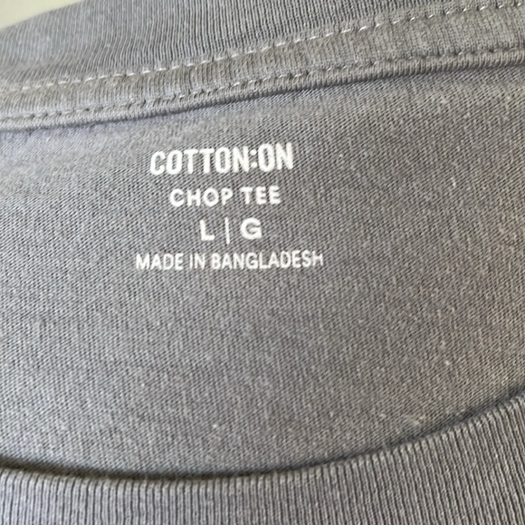 2 crop T-shirt bundle, Cotton On, Large, grey and tan. - Picture 7 of 15